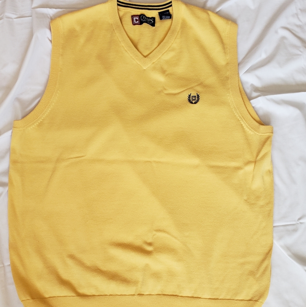 CHAP's mens sweater vest size Large